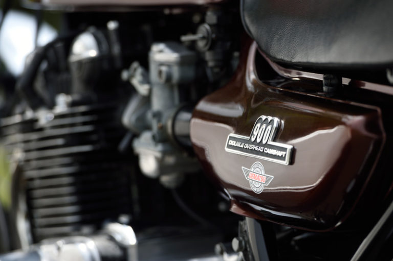 伝説の名車「カワサキZ1」の全開エキゾーストサウンド再聴〈YM