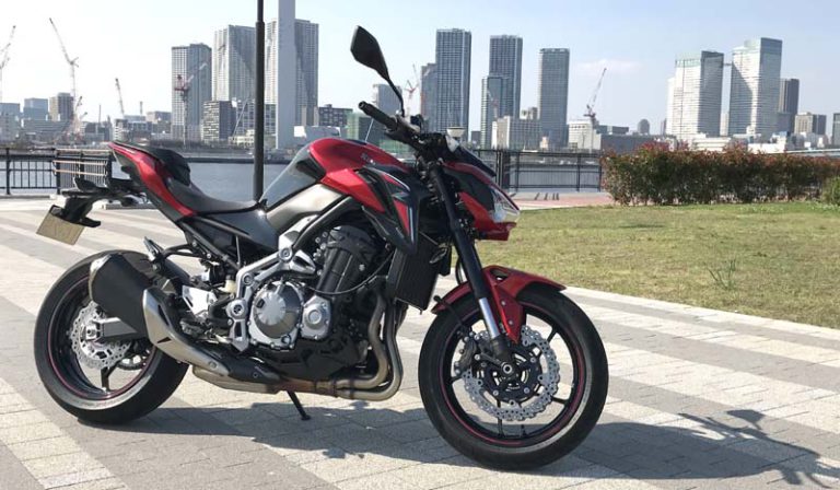 KAWASAKI Z900