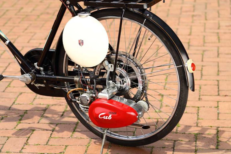 ホンダ｜カブ F型｜1952年｜「段ボール箱で販売された?!」ホンダ初のカブ＝F型［’52年製造］〈走行映像あり〉