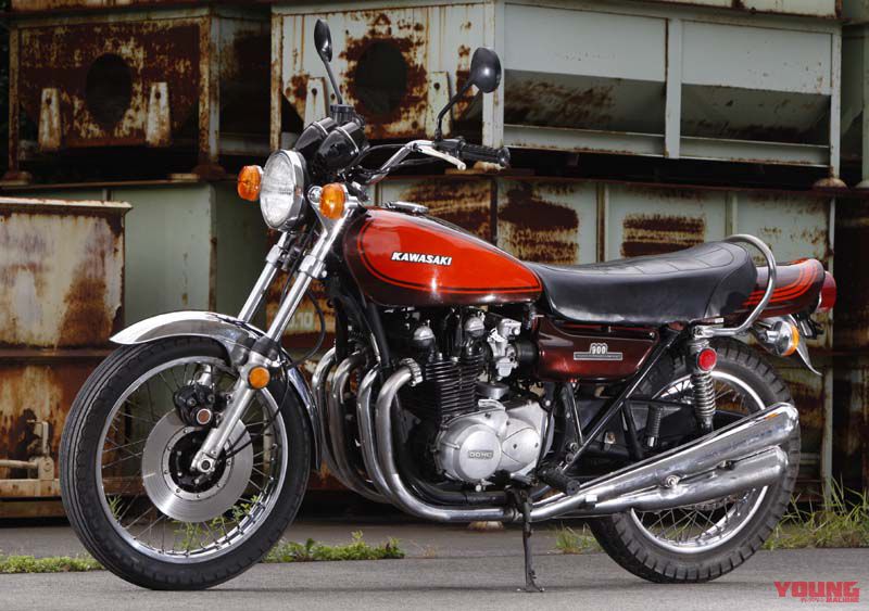 KAWASAKI 900 SUPER FOUR Z1｜伝説の「火の玉」を纏った最後のカワサキ空冷直4。ゼファーχファイナルエディションの圧倒的存在感【KAWASAKI名車探訪】