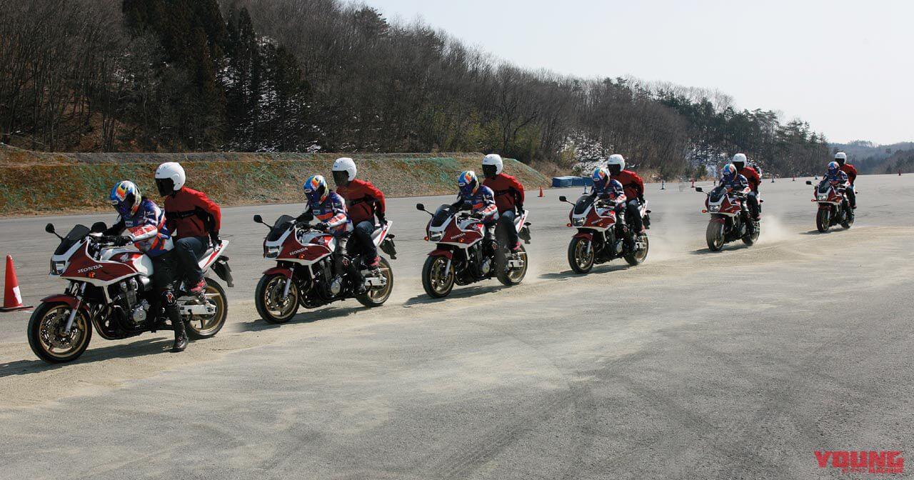 10月1日からバイクにABS/CBSが義務化された（11ページ目）