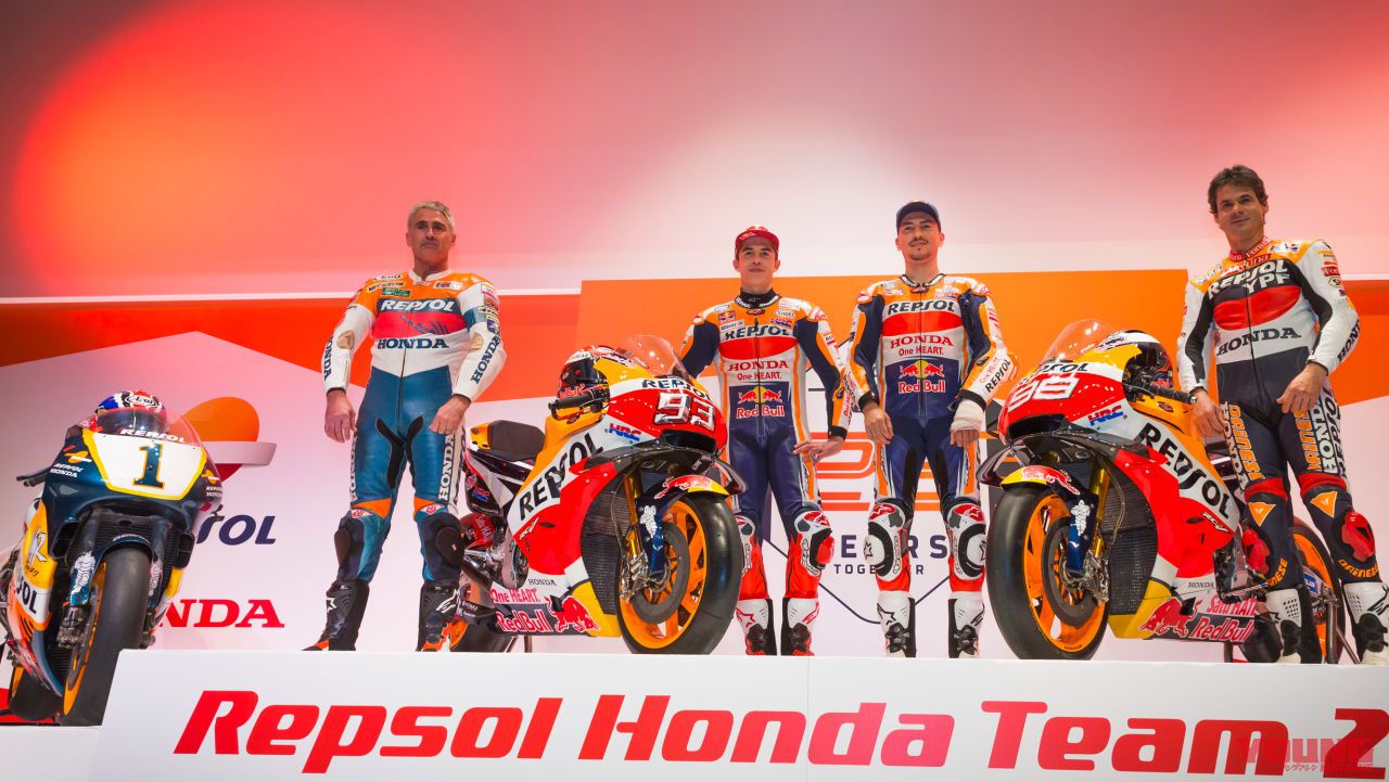 【MotoGP】25周年のレプソルホンダチーム体制発表にレジェンドライダーが集う！