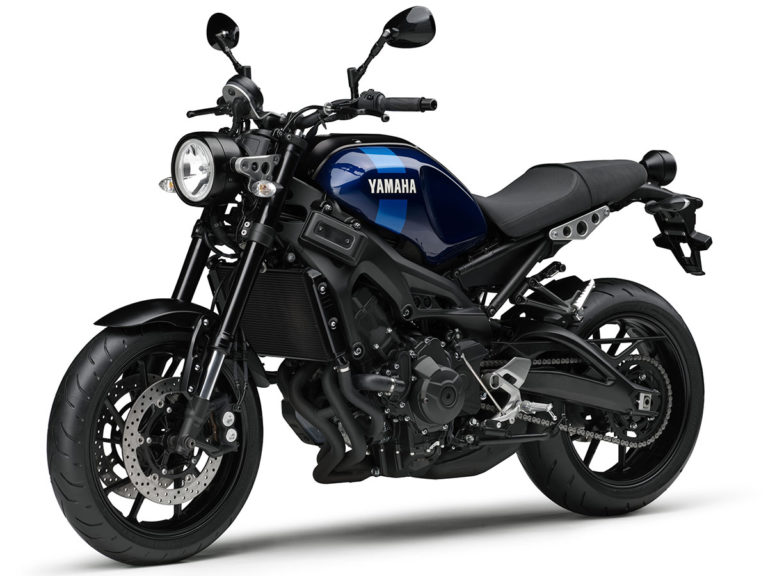YAMAHA XSR900