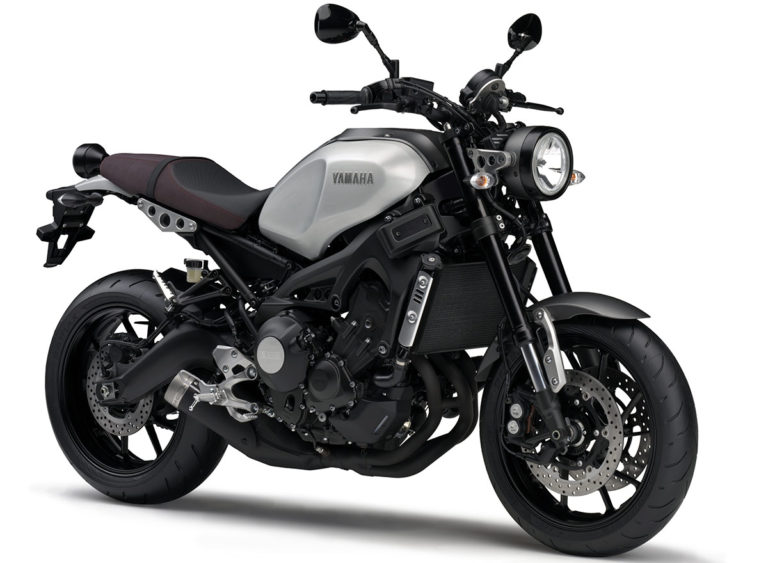 YAMAHA XSR900