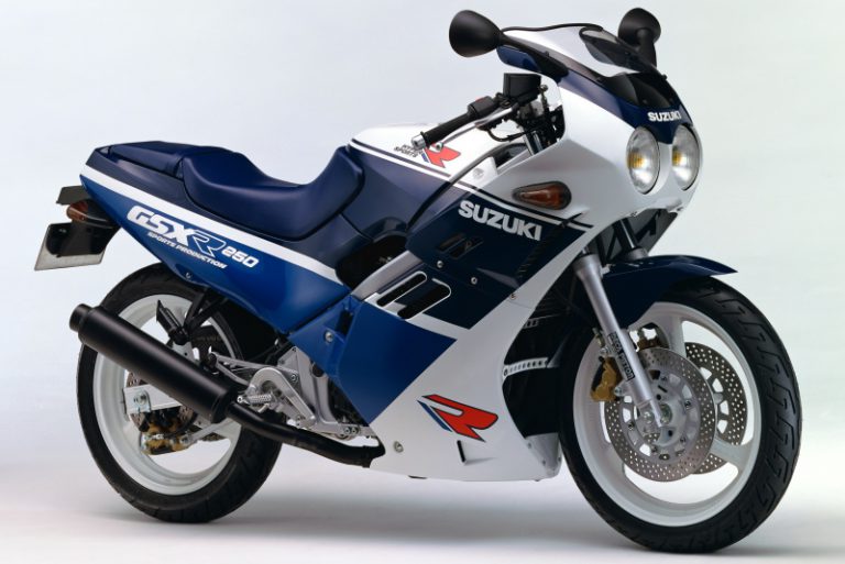 スズキ｜GSX-R250 SP｜1988｜意外と万能だった4気筒250cc、メットインを備えた機種もあったが1989年以降は本気系に変わっていった［クォーターマルチ烈伝#02］