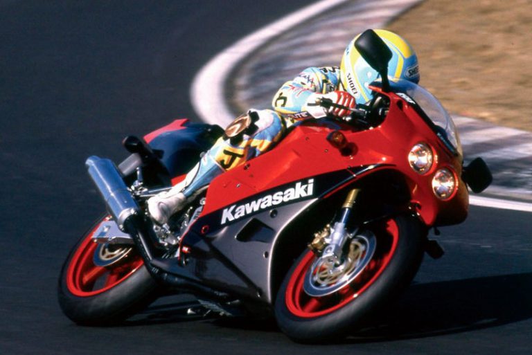 カワサキ｜ZXR250｜1989｜4気筒250ccが誕生した’80年代の熱気!! 他メーカーにないものを本気で追い求めたエポックメイキングな時代［クォーターマルチ烈伝#01］