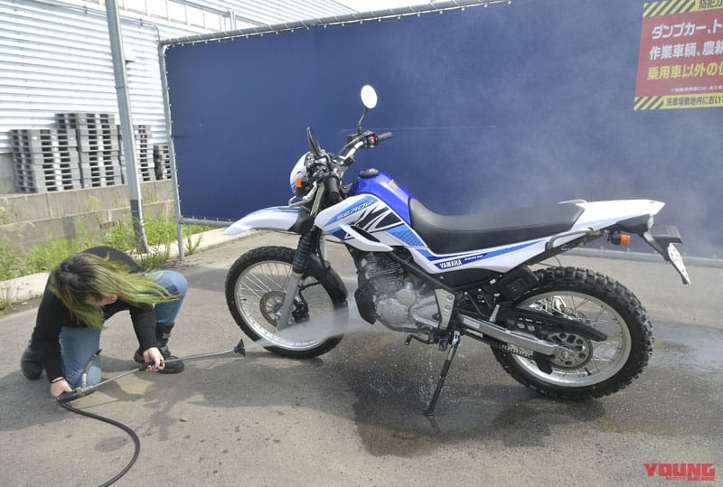 セローを洗車
