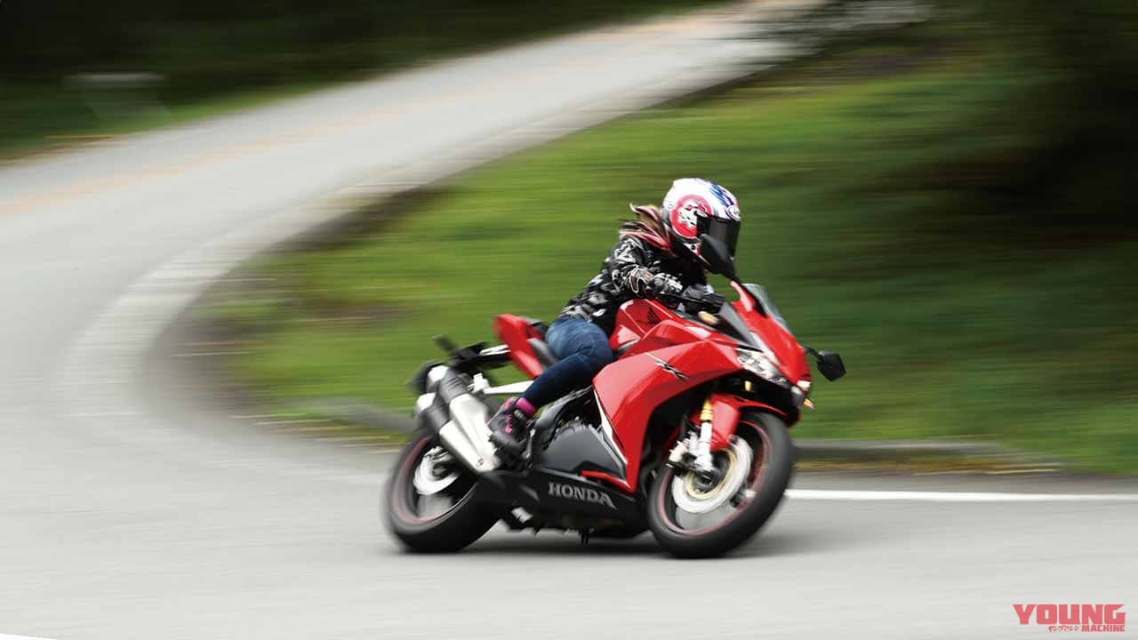 レーシング女子 岡崎静夏のcbr250rr試乗インプレ どこを走っても楽しめる バイクの理想型 Webヤングマシン 最新バイク情報