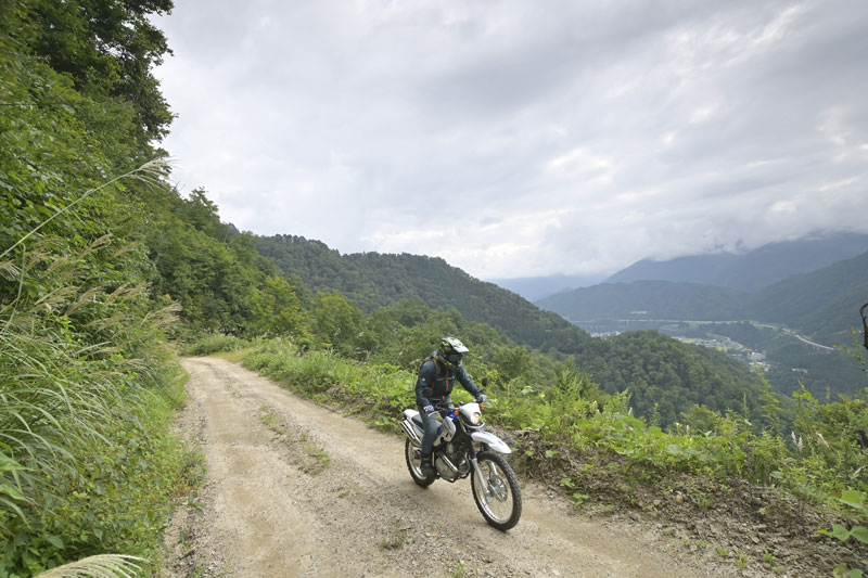 岐阜 富山の秘境 牛首林道へ分け入る 林道優先 高速10km1泊2日旅 復路編 Webヤングマシン 最新バイク情報