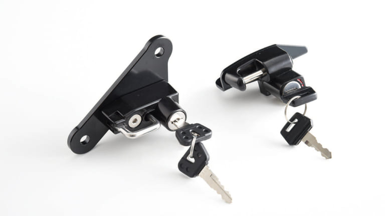 ヘルメットロック|ヘルメットロックを助ける便利小物【ベビーフェイス ヘルメットアンカー】