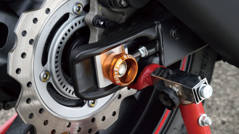 ホンダCBR400R ベビーフェイスカスタム|ホンダCBR400Rのポテンシャルを引き出すベビーフェイスの機能性パーツ