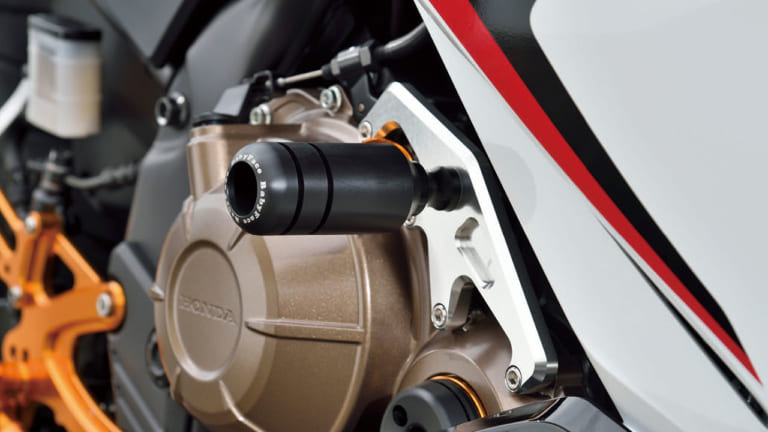 ホンダCBR400R ベビーフェイスカスタム|ホンダCBR400Rのポテンシャルを引き出すベビーフェイスの機能性パーツ