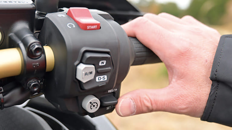 ホンダCRF1100Lアフリカツイン|’20ホンダCRF1100Lアフリカツイン、充実のハイテクユーティリティをチェック