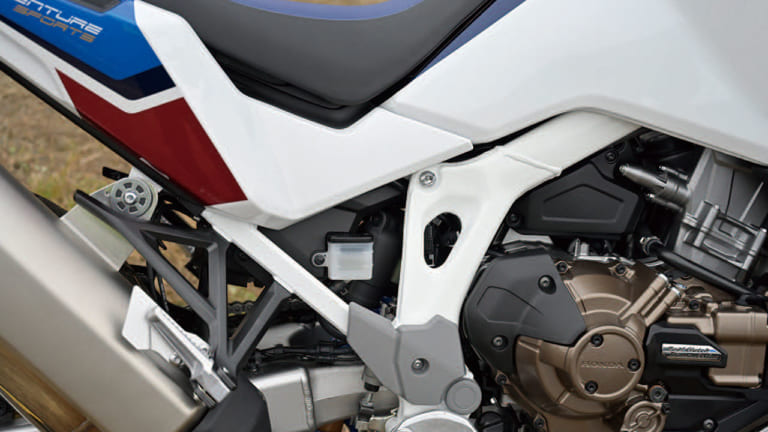 ホンダCRF1100Lアフリカツイン アドベンチャースポーツES|’20ホンダCRF1100Lアフリカツイン、限定足長モデル〈S〉と電サスの関係を考察インプレ