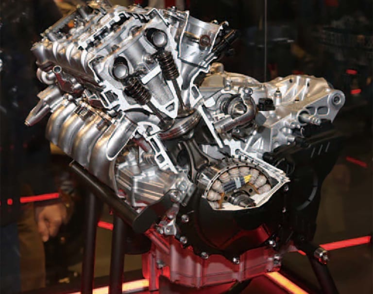 ホンダCBR1000RR-R|’20新車バイク総覧〈大型スーパースポーツ|国産車#1/2〉ホンダ ヤマハ