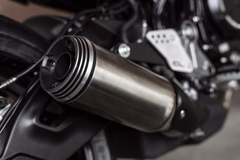 CFMOTO 700CL-Xスポーツ|CFMOTO 700CL-Xシリーズはイタリアデザインのネオクラパッケージ