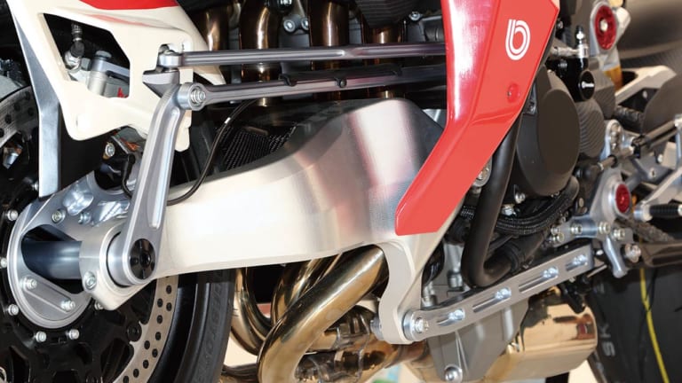 ビモータ・テージH2|新生ビモータ・テージH2の操安性を支える独創的な機構【ハブセンターステアリングを中心に】