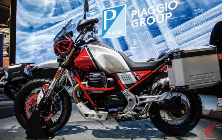 モトグッツィ V85TTトラベル|’20モトグッツィは人気モデルの特別仕様を揃えバリエーションを強化