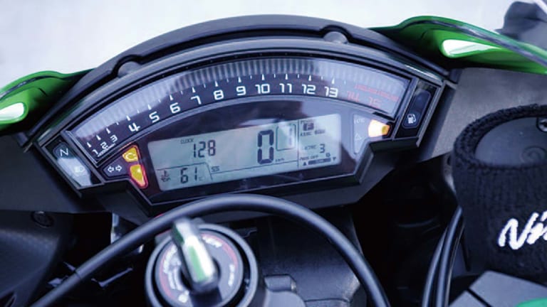 カワサキ Ninja ZX-10R|’20新車バイク総覧〈大型スーパースポーツ|国産車#2/2〉スズキ カワサキ