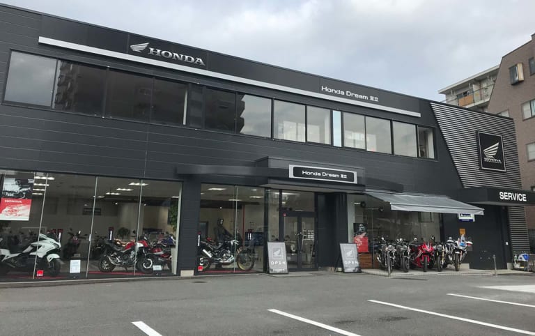 ホンダドリーム足立|バイクタレント・下川原リサのバイクショップ探訪【ホンダドリーム足立編】