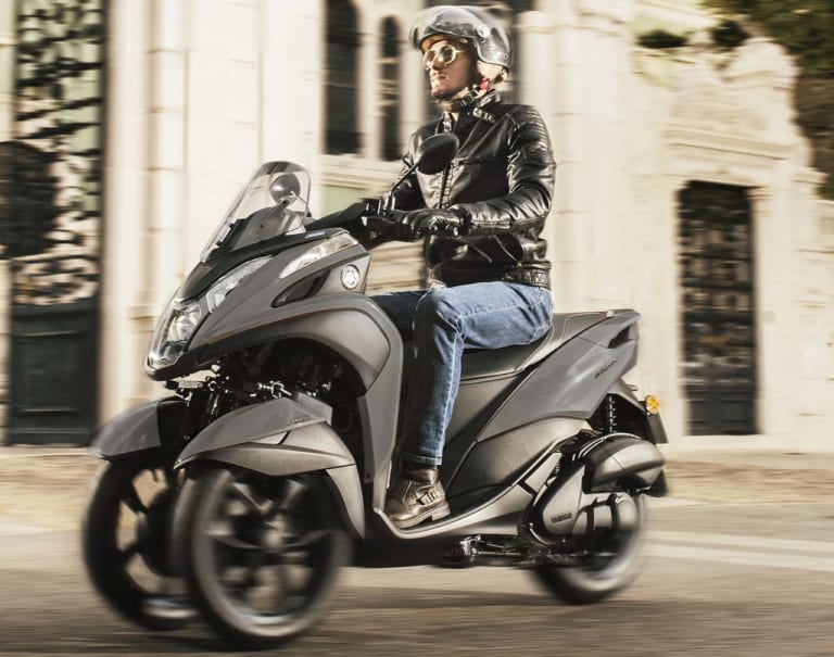 ヤマハ トリシティシリーズ|’19 国産スクーター人気ランキング【マシン・オブ・ザ・イヤー投票】