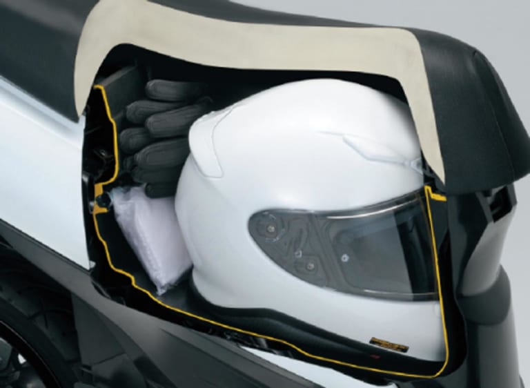 ’19 スズキ アドレス110|’20新車バイク総覧〈110〜125cc原付二種|国産車#4/5 スクーター〉ヤマハ スズキ