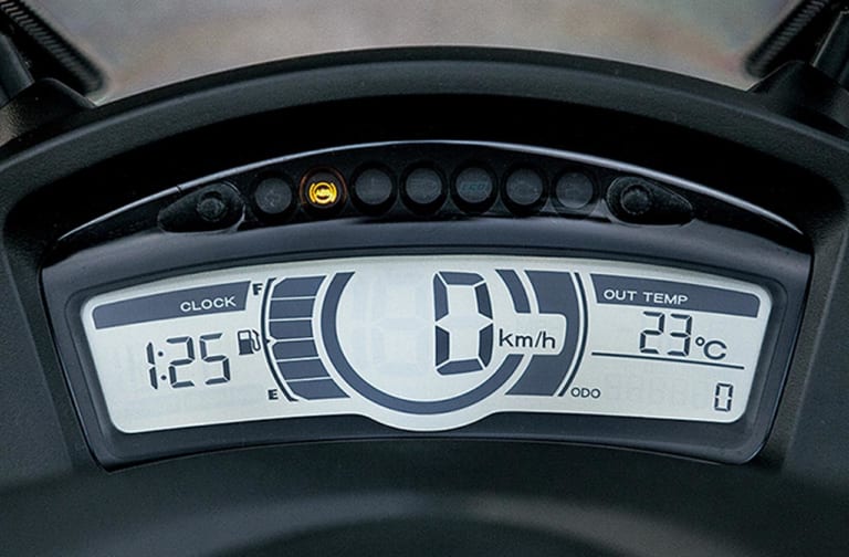 ’19 ヤマハ トリシティ125/トリシティ155|’20新車バイク総覧〈110〜125cc原付二種|国産車#4/5 スクーター〉ヤマハ スズキ