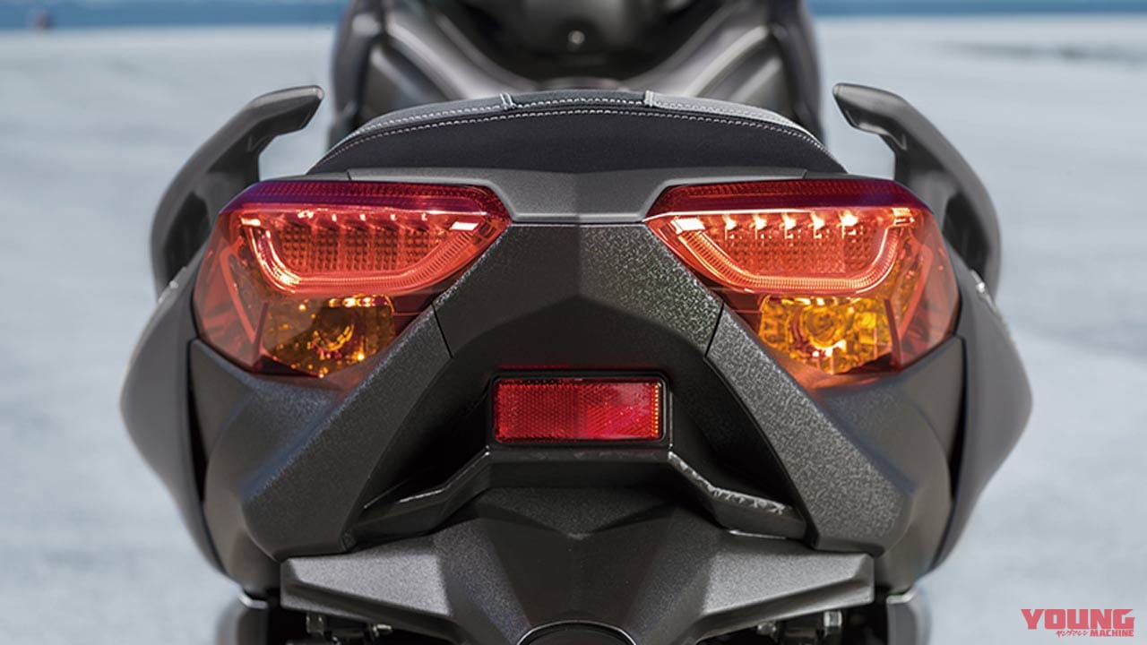 ヤマハXMAX|’20新車バイク総覧〈車検レス&400ccミドルスクーター|国産車#2/2〉ヤマハ/スズキ