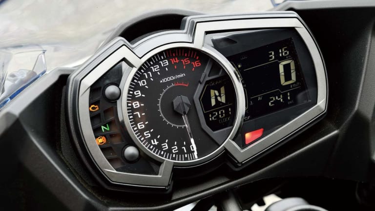 カワサキ Ninja 250|’20新車バイク総覧〈150〜250cc車検レス|国産車#2/5〉カワサキ