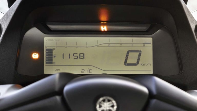 ヤマハ トリシティ300|’20新車バイク総覧〈車検レス&400ccミドルスクーター|国産車#2/2〉ヤマハ/スズキ