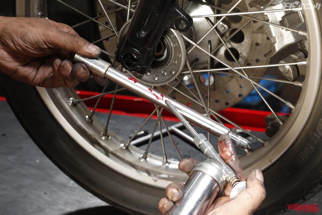 アクスルシャフトのグリスアップ|失敗しないアクスルシャフトへのグリスアップ法【抜けなくなる前にメンテナンス】