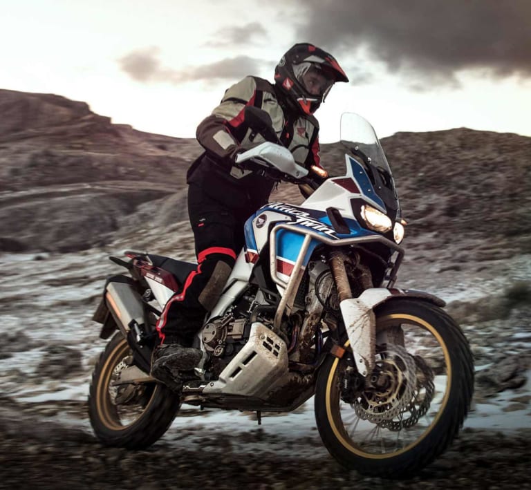 ホンダ CRF1000Lアフリカツイン|’19 オフロード人気バイクランキング【マシン・オブ・ザ・イヤー投票】