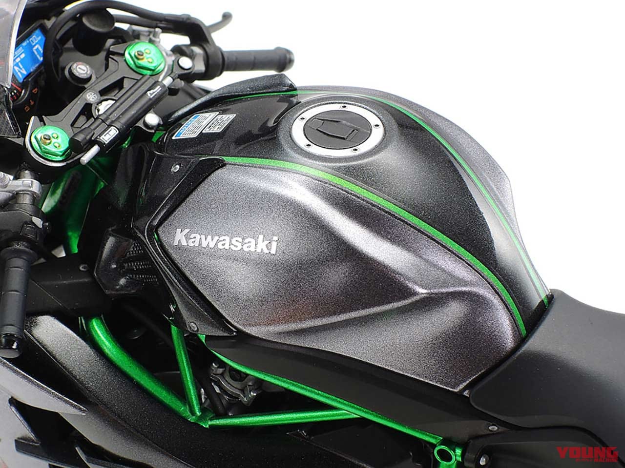 タミヤ 1/12 カワサキ Ninja H2 CARBON