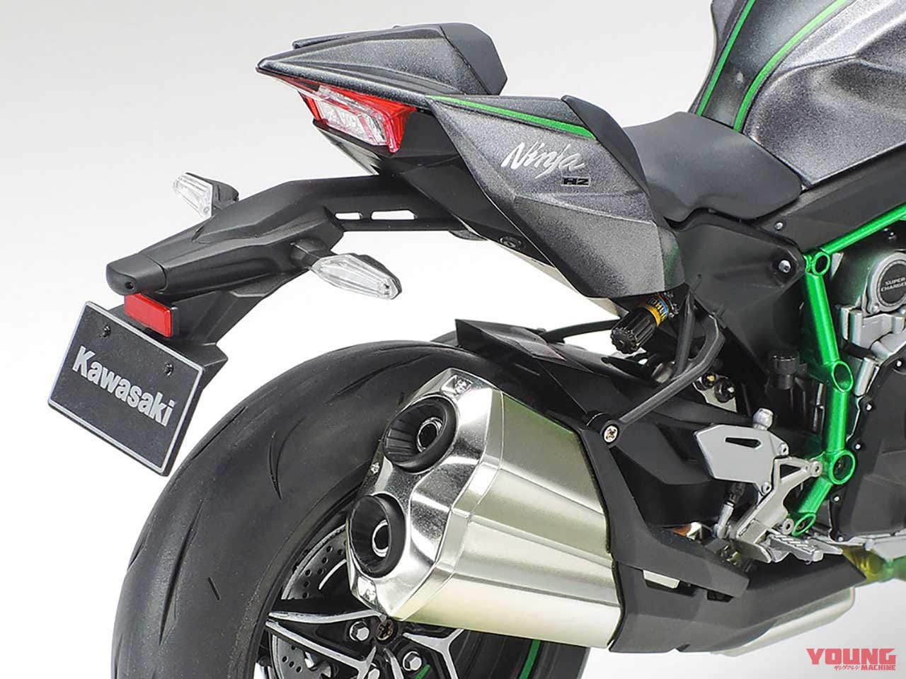 タミヤ 1/12 カワサキ Ninja H2 CARBON