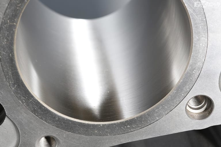 名車中の名車、Z2/Z1のシリンダーヘッド公式再販【合わせて＋αの強化策