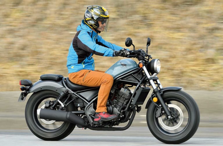 ホンダ レブル250|ファン投票で選ばれた’19年の人気バイクランキング【マシン・オブ・ザ・イヤー:総合部門】