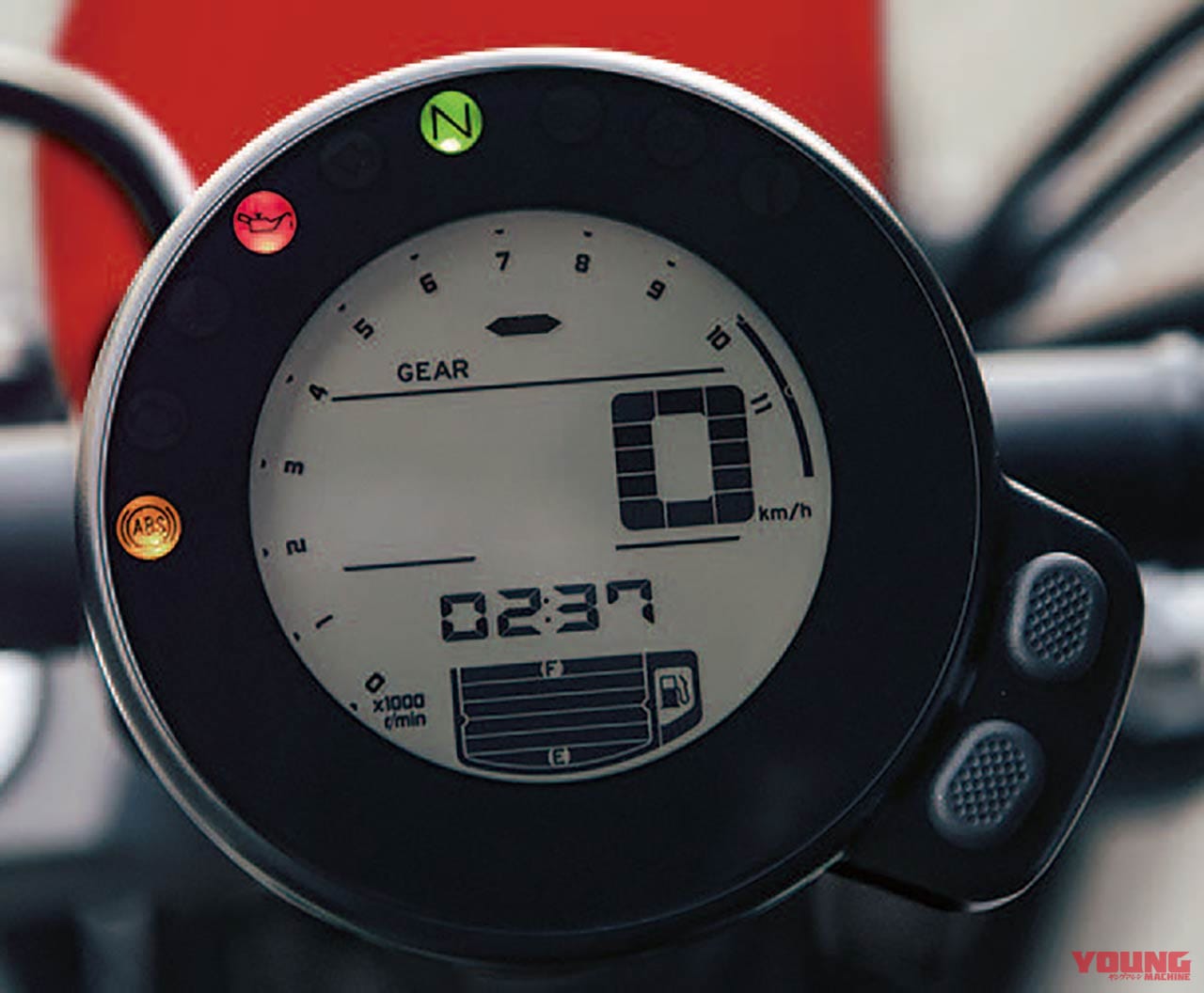 ヤマハ XSR700|’20新車バイク総覧〈大型ヘリテイジ|国産車#4/4〉スズキ ヤマハ