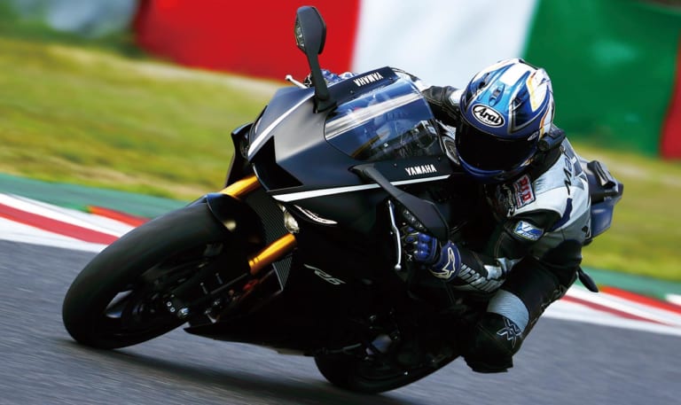 ヤマハ YZF-R6|ファン投票で選ばれた’19年の人気バイクランキング【マシン・オブ・ザ・イヤー:総合部門】