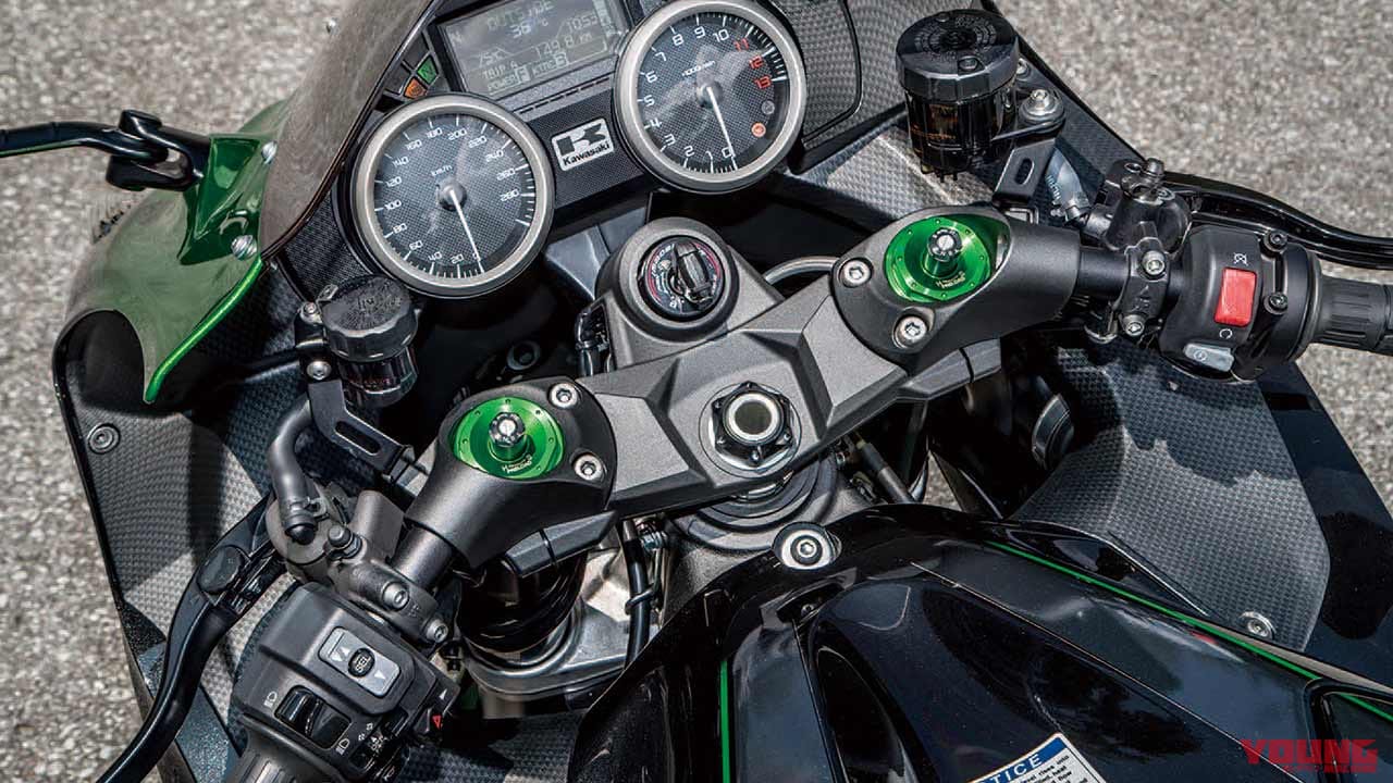 カワサキ Ninja ZX-14R|’20新車バイク総覧〈大型スポーツ&ツーリング|国産車#1/3〉カワサキ