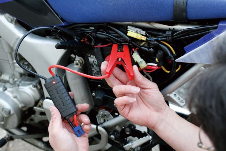 ジャンプスターター機能付きモバイルバッテリー|ジャンプスターター機能付きモバイルバッテリーの使い方選び方