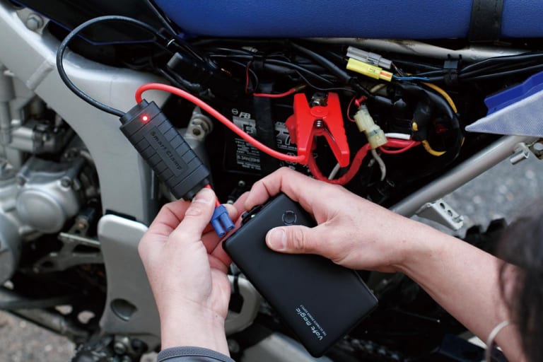 ジャンプスターター機能付きモバイルバッテリー|ジャンプスターター機能付きモバイルバッテリーの使い方選び方