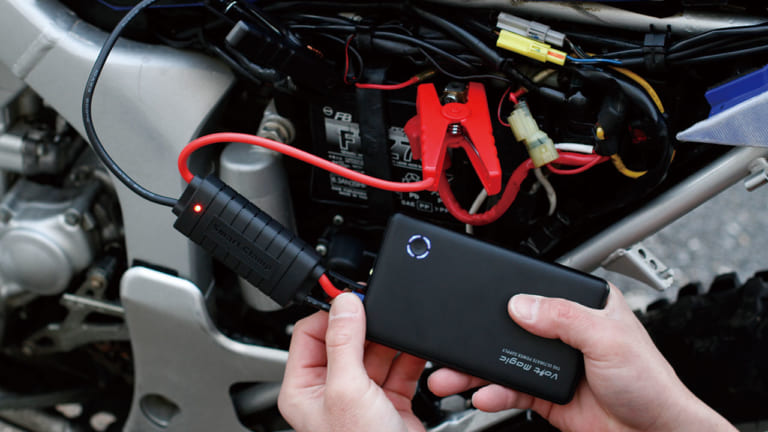 ジャンプスターター機能付きモバイルバッテリー|ジャンプスターター機能付きモバイルバッテリーの使い方選び方