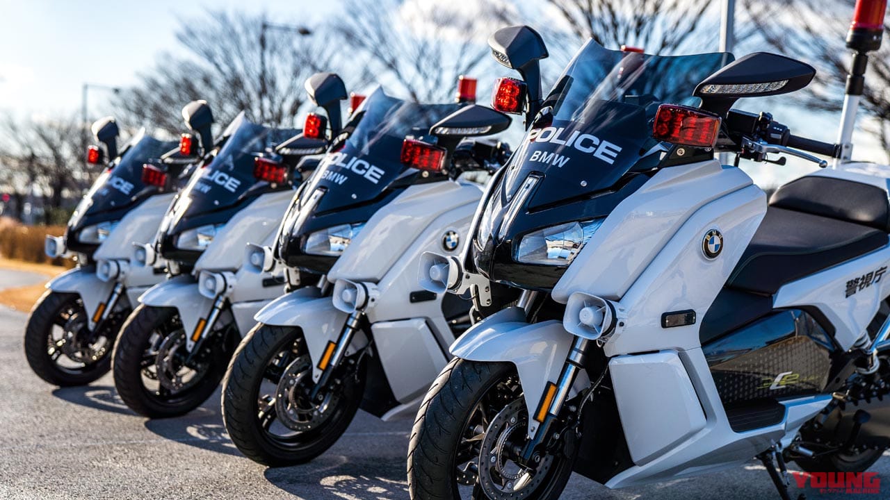 警視庁に史上初 外国車の電動スクーター白バイが誕生 Bmw C Evolution 納入 Webヤングマシン 最新バイク情報 警視庁に史上初 外国車の電動スクーター白バイが誕生 Bmw C Evolution 納入 Webヤングマシン 最新バイク情報
