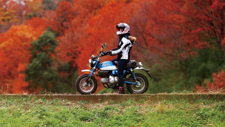 '19ホンダモンキー125 岡崎静夏インプレッション|レーシング女子・岡崎静夏のモンキー125試乗インプレ【”ゆるふわ”バイクは貴重な存在】