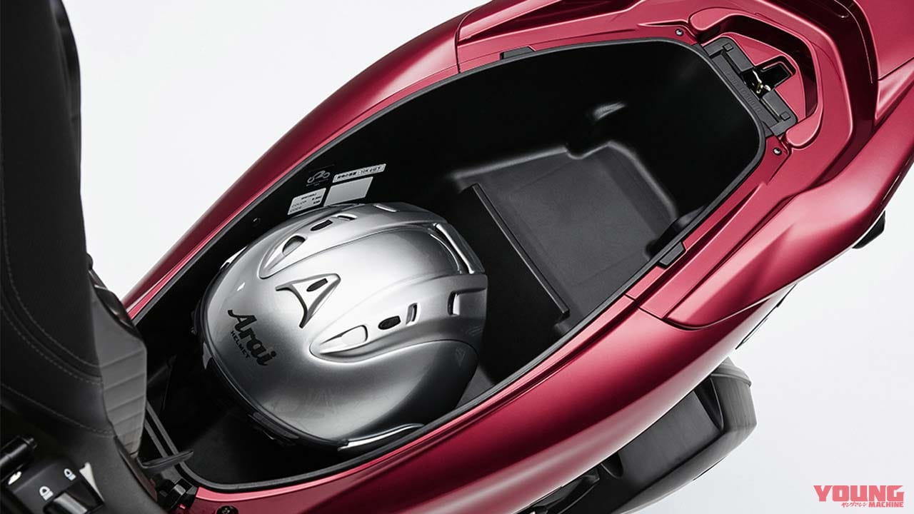 ホンダ PCX 150|’20新車バイク総覧〈車検レス&400ccミドルスクーター|国産車#1/2〉ホンダ