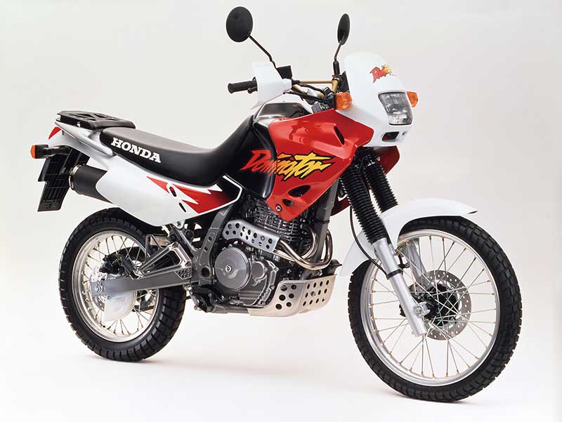 ホンダNX650ドミネーター