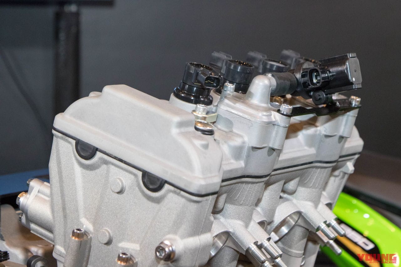 カワサキ、ニンジャZX-25Rのエンジン|【音響映像】ニンジャZX-25Rの突き抜ける超高回転サウンド! エンジンも初お披露目