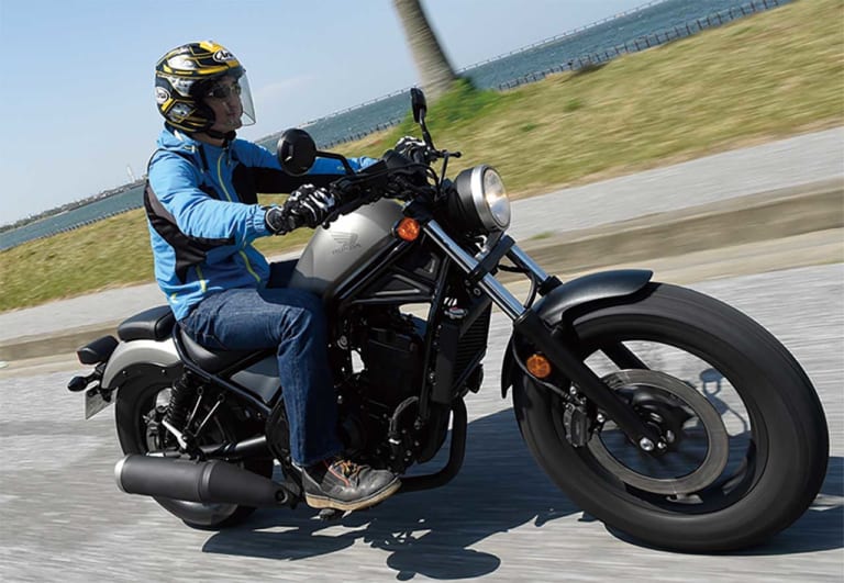 ホンダ レブル250|’19 国産アメリカン人気バイクランキング【マシン・オブ・ザ・イヤー投票】