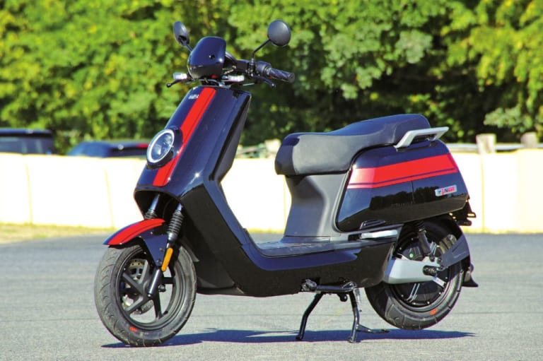 電動バイクXEAM「niu N-GT」|キビキビ走る!スマホアクセサリメーカーが放つ電動バイク「niu N-GT」試乗レポート