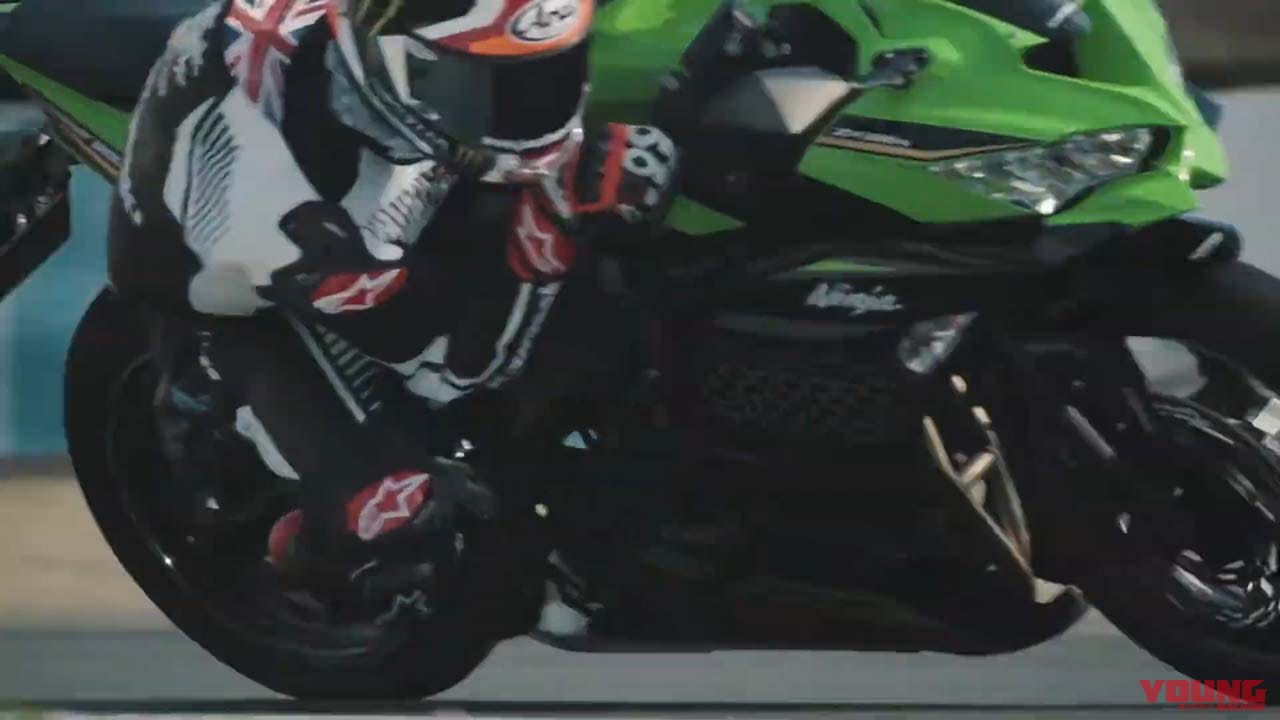 疾走するジョナサン・レイ選手|映像公開! ニンジャZX-25Rが疾走、メーター読みでは6速1万6000回転で162km/hだ!!